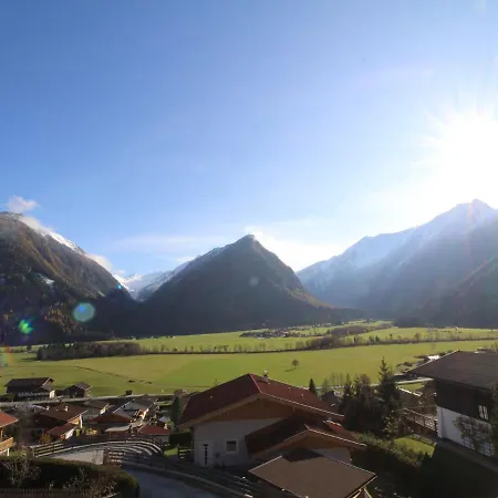Appartamento With High-grade Furnishings And Fantastic Views