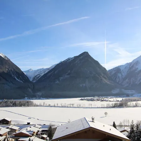 With High-grade Furnishings And Fantastic Views * Neukirchen am Großvenediger